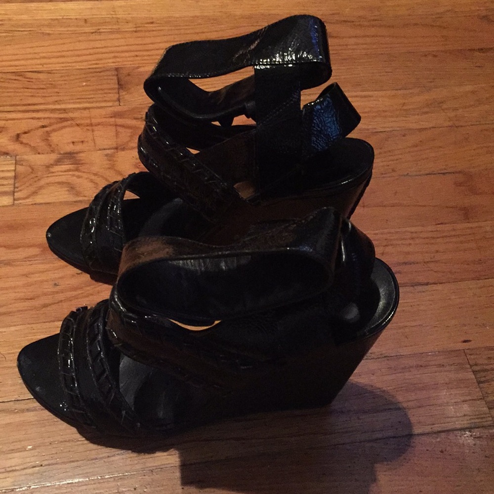 ALEXANDER WANG KASIA BLACK PATENT WEDGE SANDALS 8